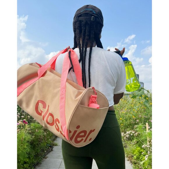 Glossier Duffle Bag Beige Desert Rose Pink 20x10x10 Pockets Travel Gym Satchel - Picture 6 of 13